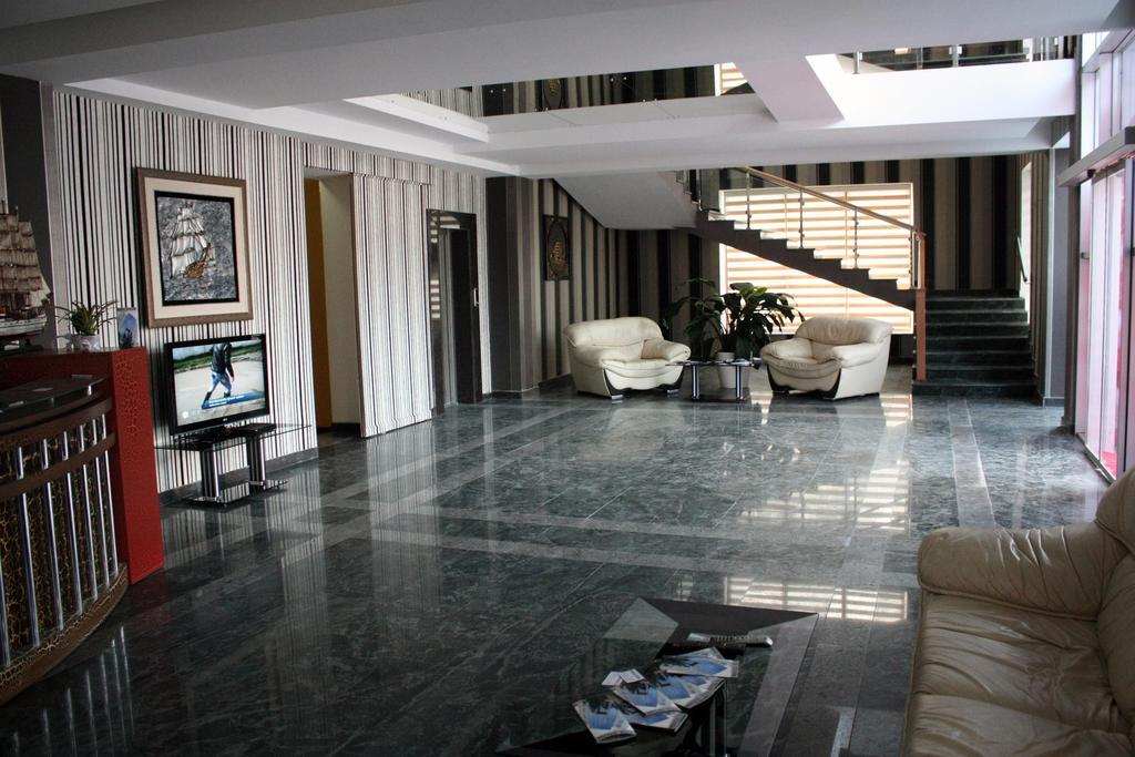 Titanik Hotel Baku Ngoại thất bức ảnh